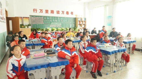 白云鄂博礦區(qū) 以國(guó)學(xué)教育為引領(lǐng)，打造國(guó)家級(jí)基礎(chǔ)教育成果推廣新高地