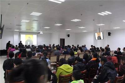 江洪波老師萊西國(guó)學(xué)講堂開(kāi)講 深耕傳統(tǒng)文化，點(diǎn)亮現(xiàn)代教育智慧